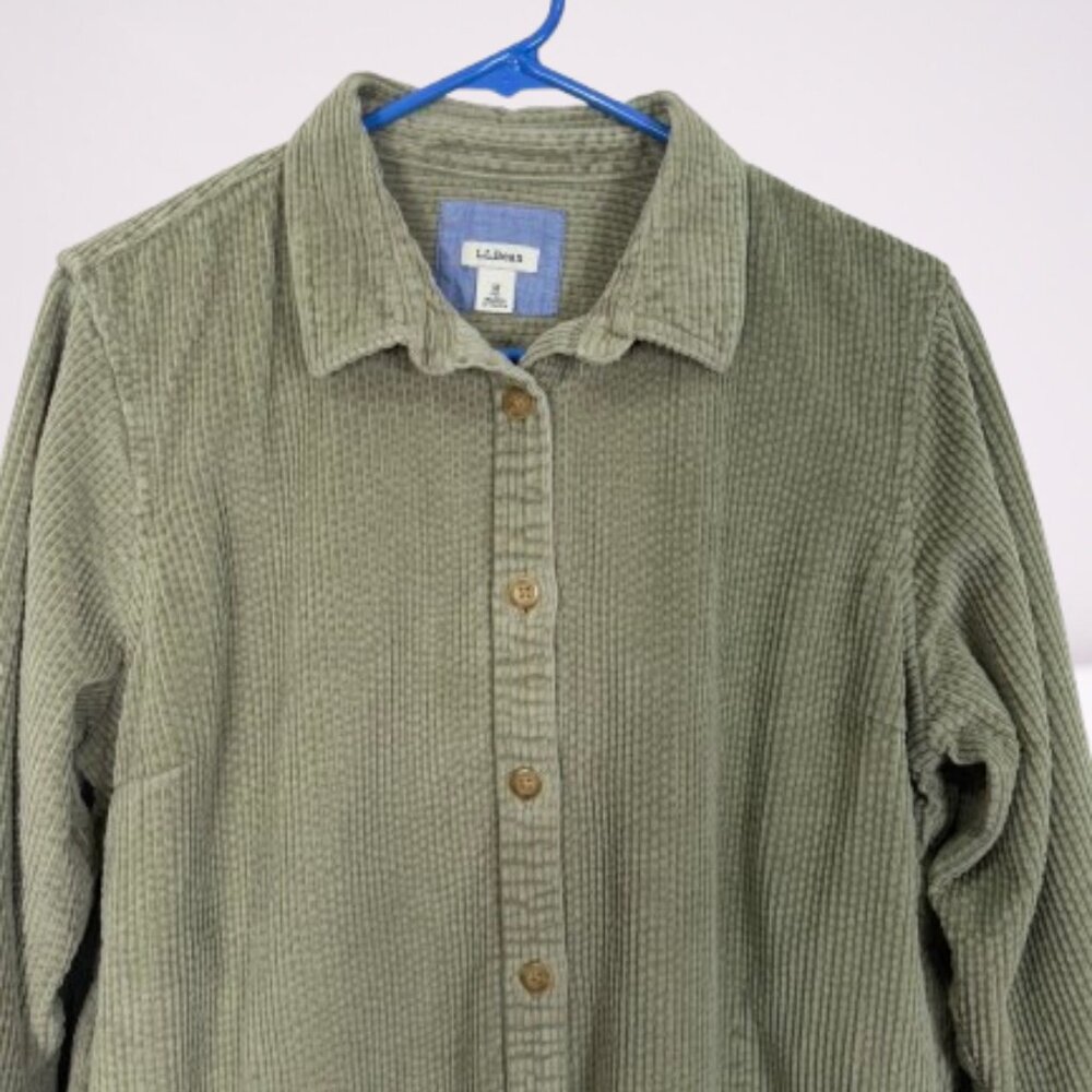 L.L. Bean Women’s Comfort Corduroy Relaxed Shirt Side Pocket Size MP Sage - Picture 7 of 11